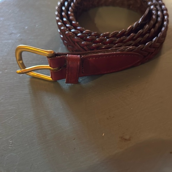 Land’s End Elegant Brown and Gold Leather Bag with Woven Texture. (TW 1) - Picture 7 of 8